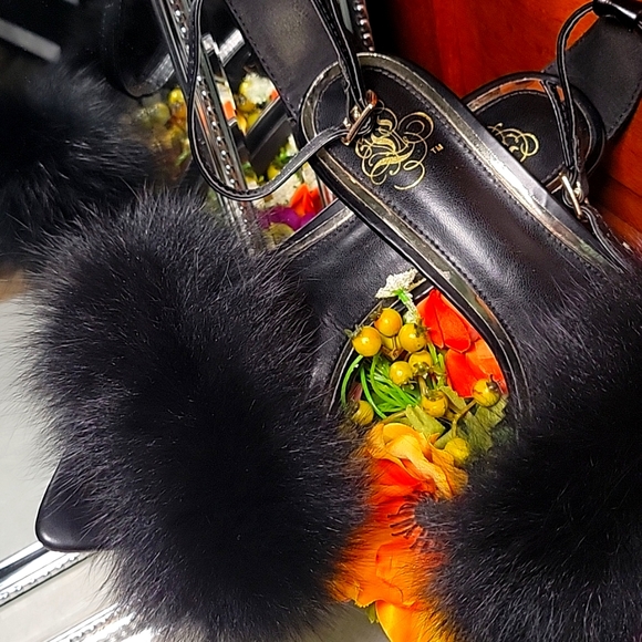 EUC!!! | Liliana | Black | Real Fox Fur | Open-Pointed Toe | Stiletto | Size 8 - Picture 5 of 5